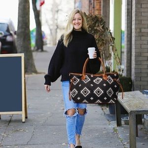 Canvas weekender